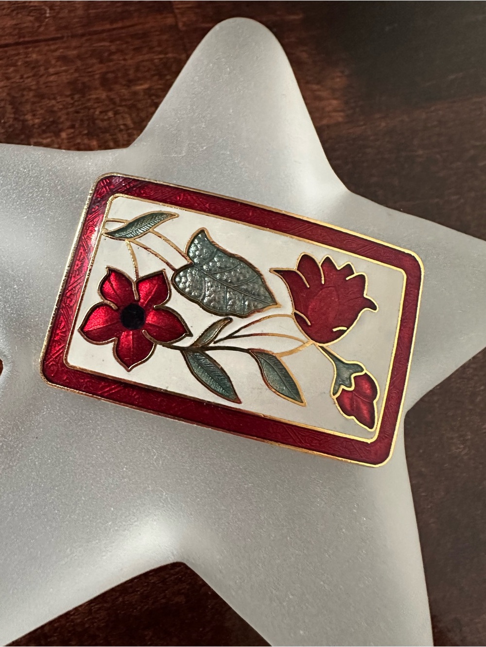 Vintage 1980s Fish & Crown cloisonné enamel brooch